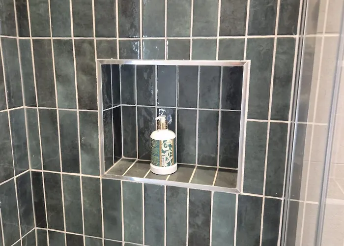 Luxurious Mews In Location Semesterbostad *