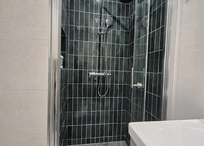 Luxurious Mews In Location Semesterbostad