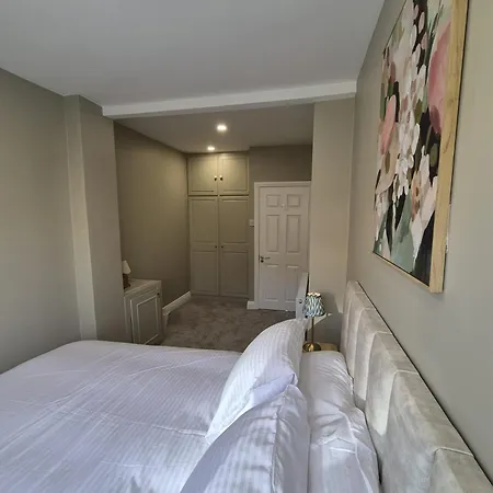 Holiday home Luxurious Mews In Location