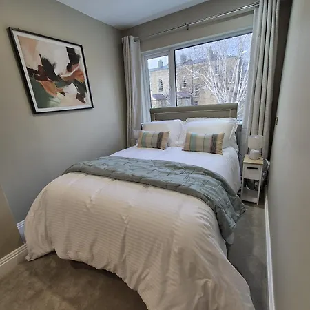 Luxurious Mews In Location * Dublin